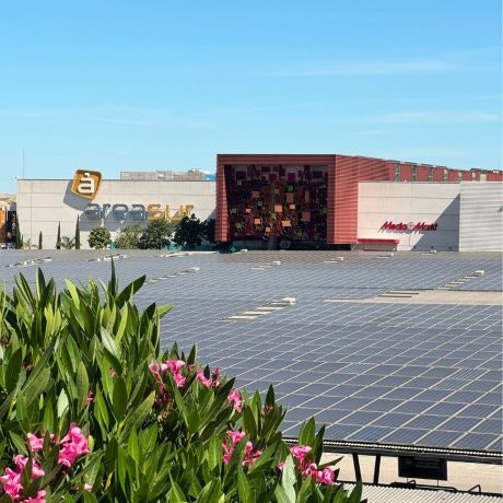 Nuestro compromiso con la sostenibilidad ambiental y el servicio a la comunidad